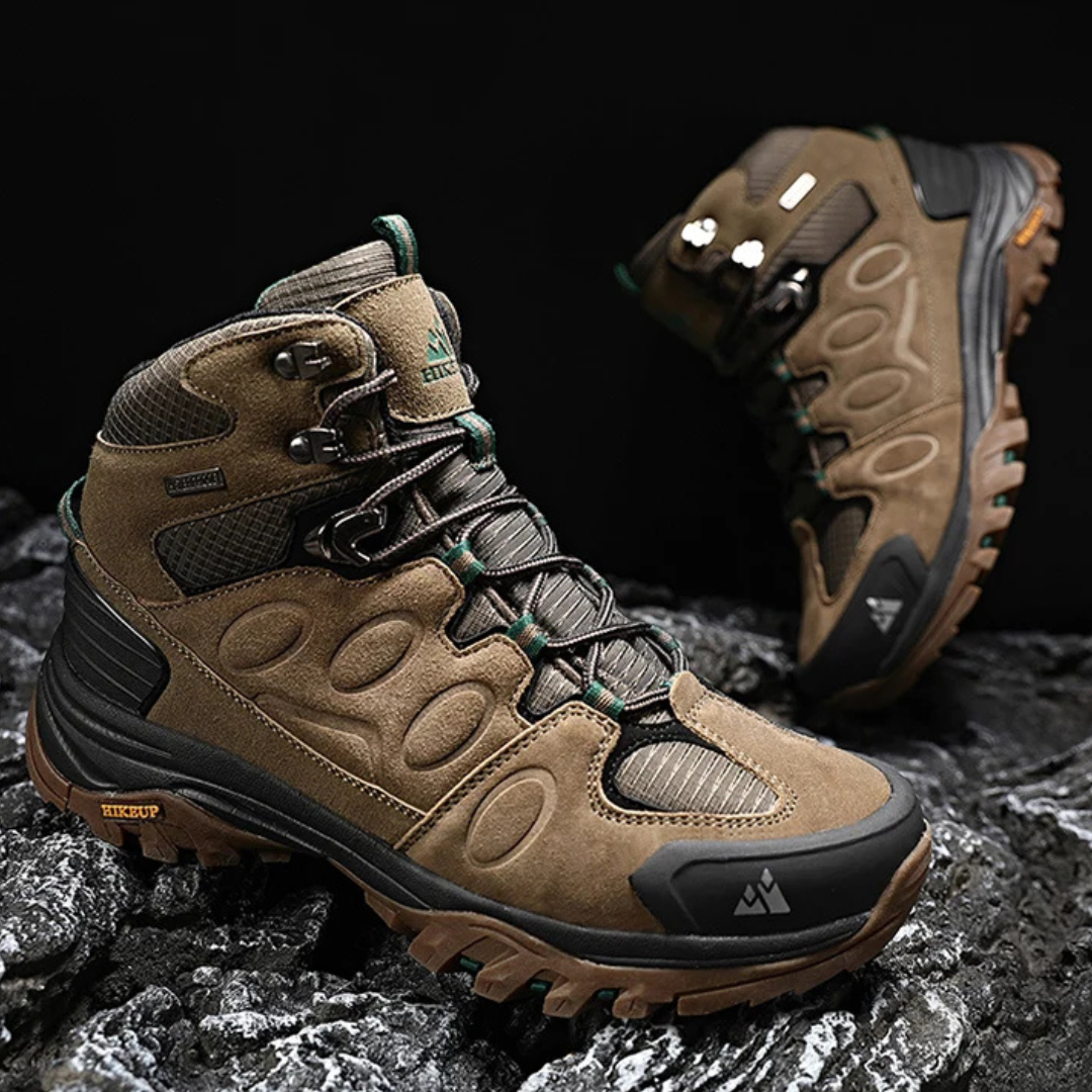 Up Pro - Trekking Shoes with Reinforced
