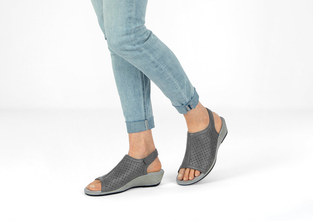 Hazel – Quiet Sophistication in