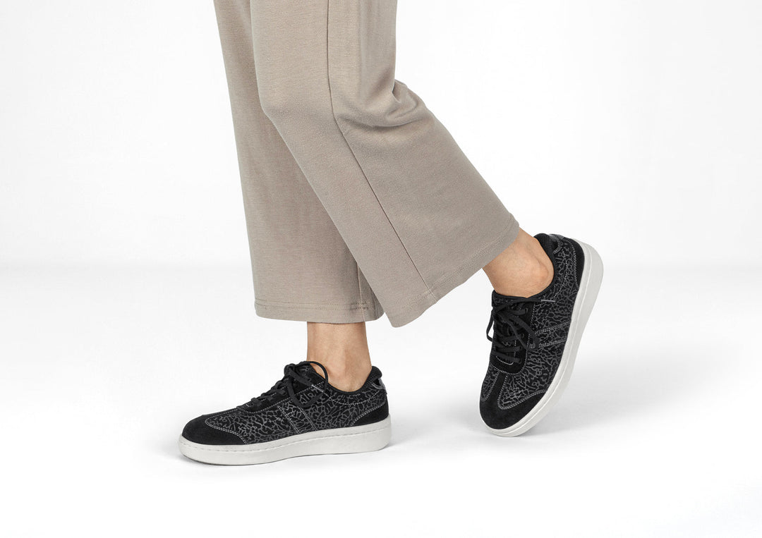 Carla - Comfortable Orthopedic Sneakers