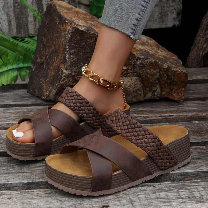 Nikki - Fashionable Orthopedic Sandals