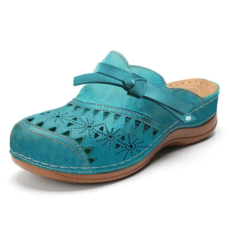 Lyla - Comfortable Everyday Clogs