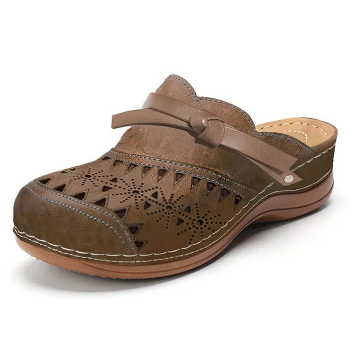 Lyla - Comfortable Everyday Clogs